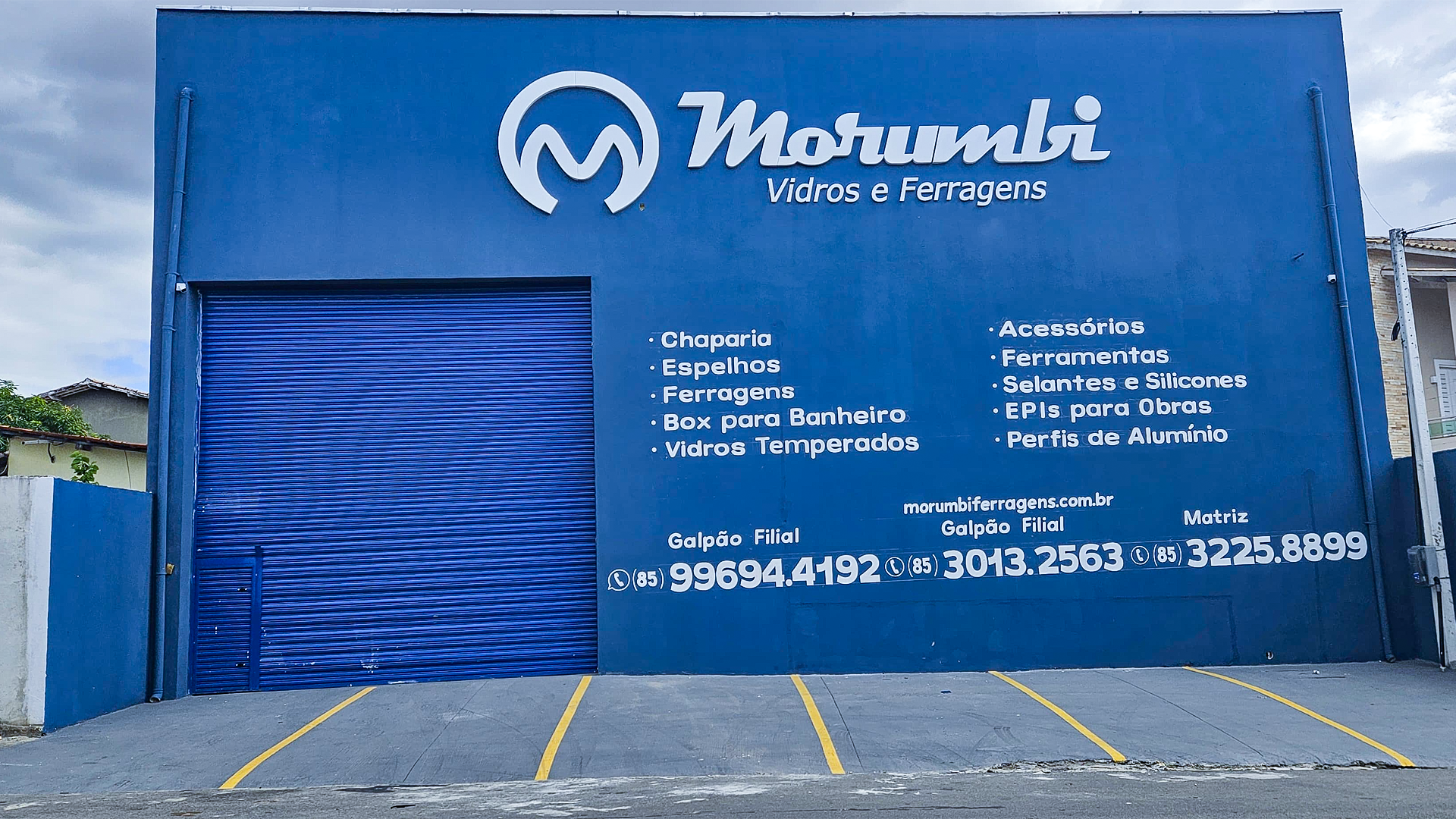 Fachada da Morumbi Vidros e Ferragens Galpão Filial.